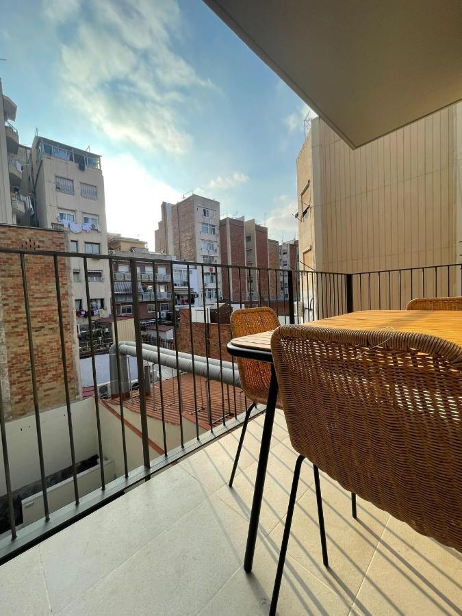 Appartamento Bonito Piso Cerca Del Campo De Futbol De Barcelona L'Hospitalet de Llobregat Esterno foto